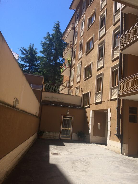 B&B Torrione LʼAquila Екстериор снимка